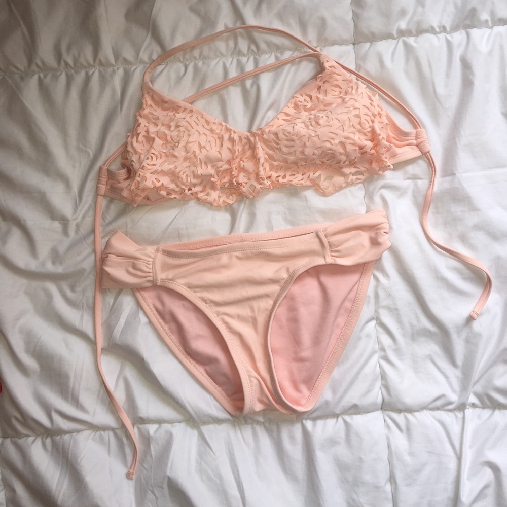 Lace bikini